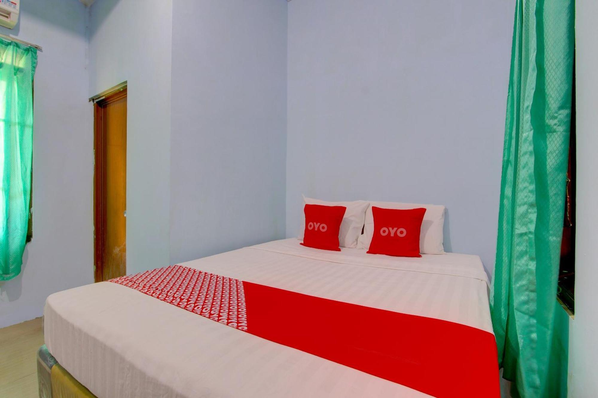 Super Oyo 93012 Griya Kencana Asri Syariah Lawean Esterno foto