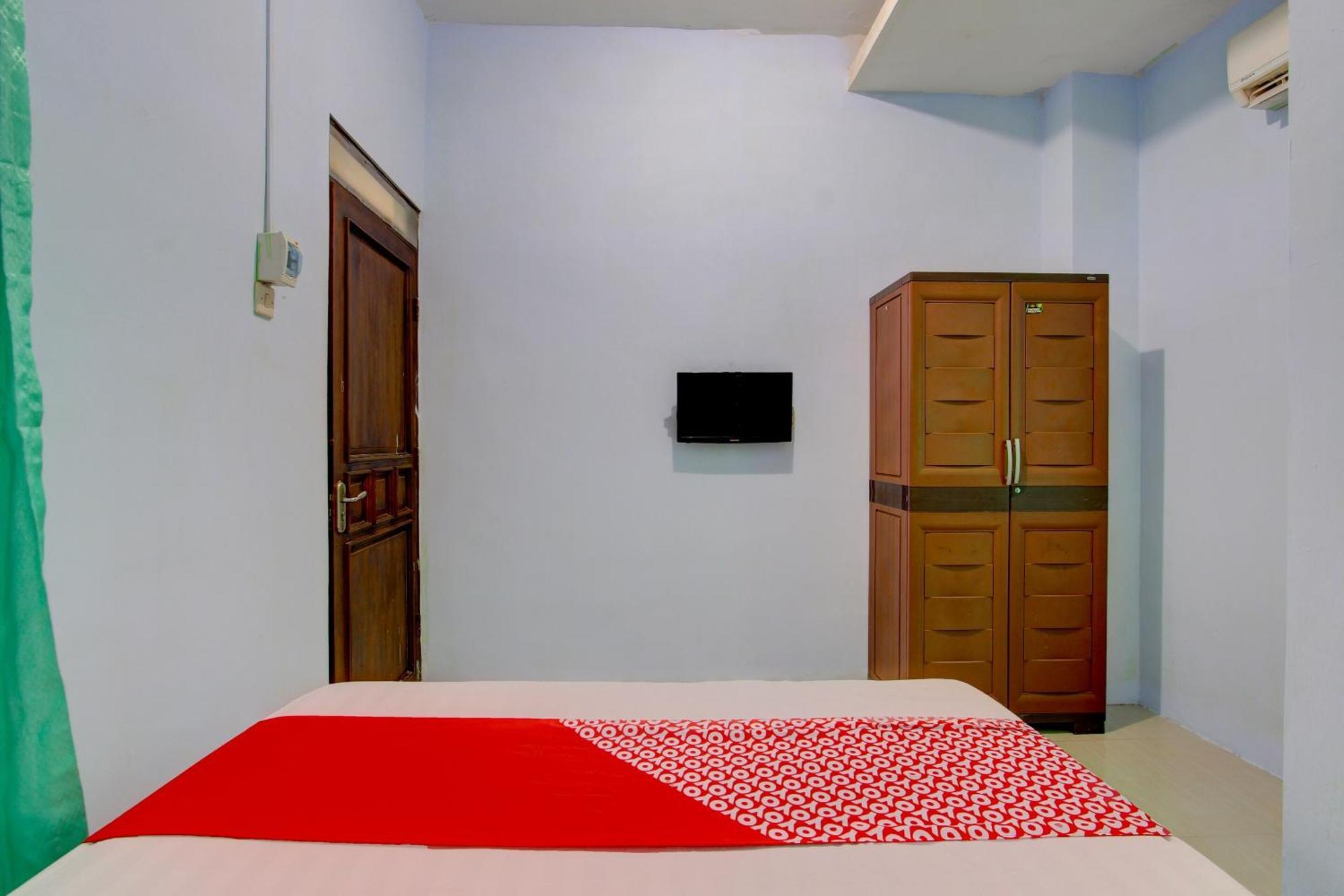 Super Oyo 93012 Griya Kencana Asri Syariah Lawean Esterno foto