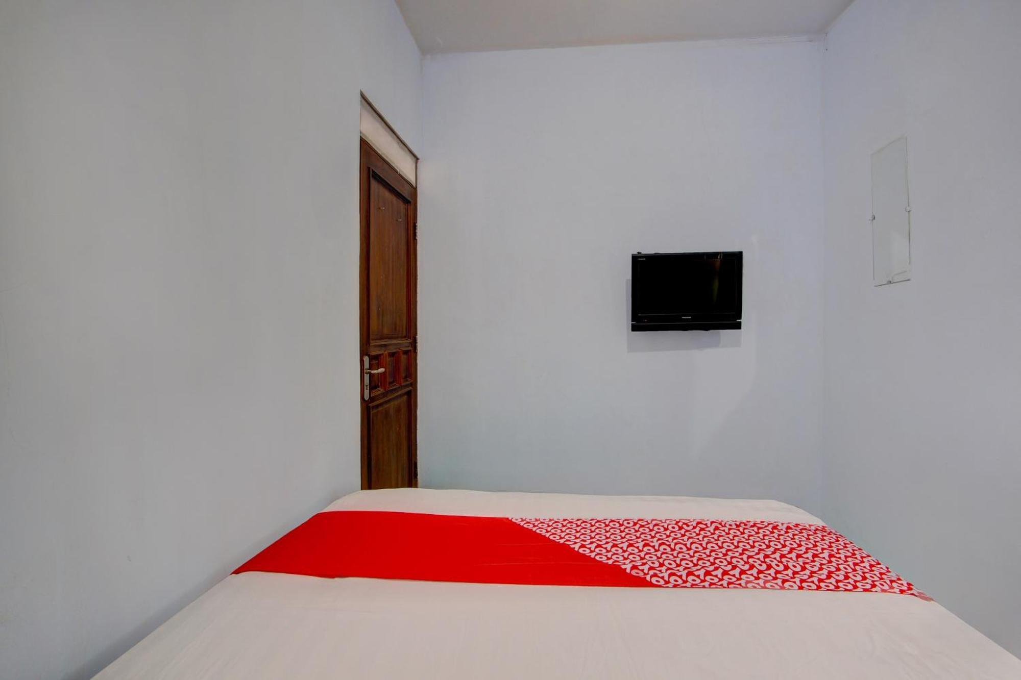 Super Oyo 93012 Griya Kencana Asri Syariah Lawean Esterno foto